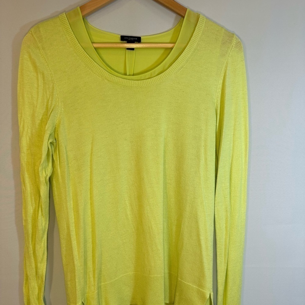 Ann Taylor Sweater 5% Cashmere Blend Size S Knit Pullover Layered Attach Blouse